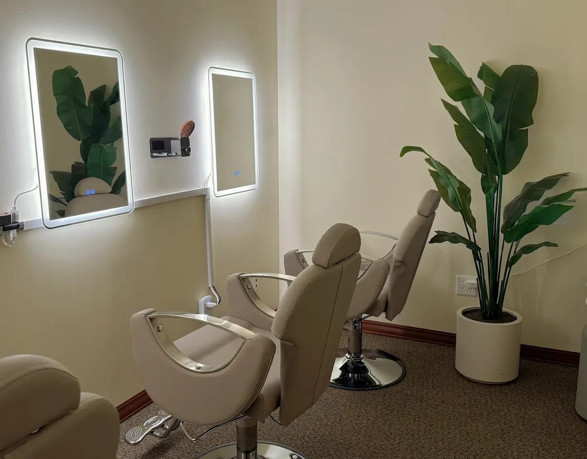 Blow-dry styling chair where every head spa session finishes — Kirkland location